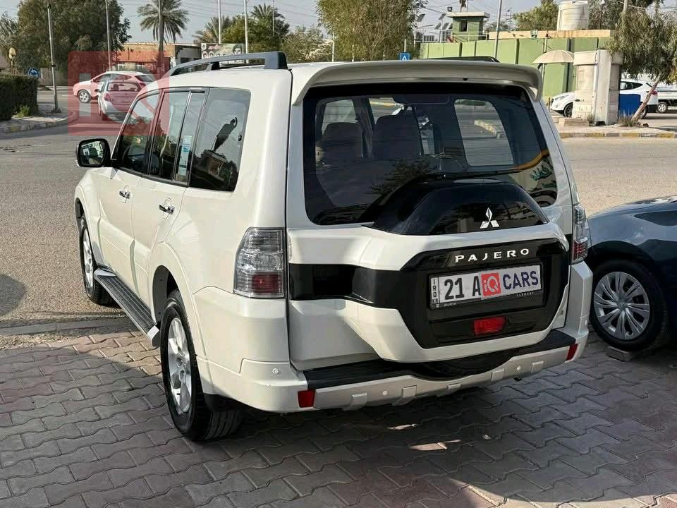 ميتسوبيشي باجيرو